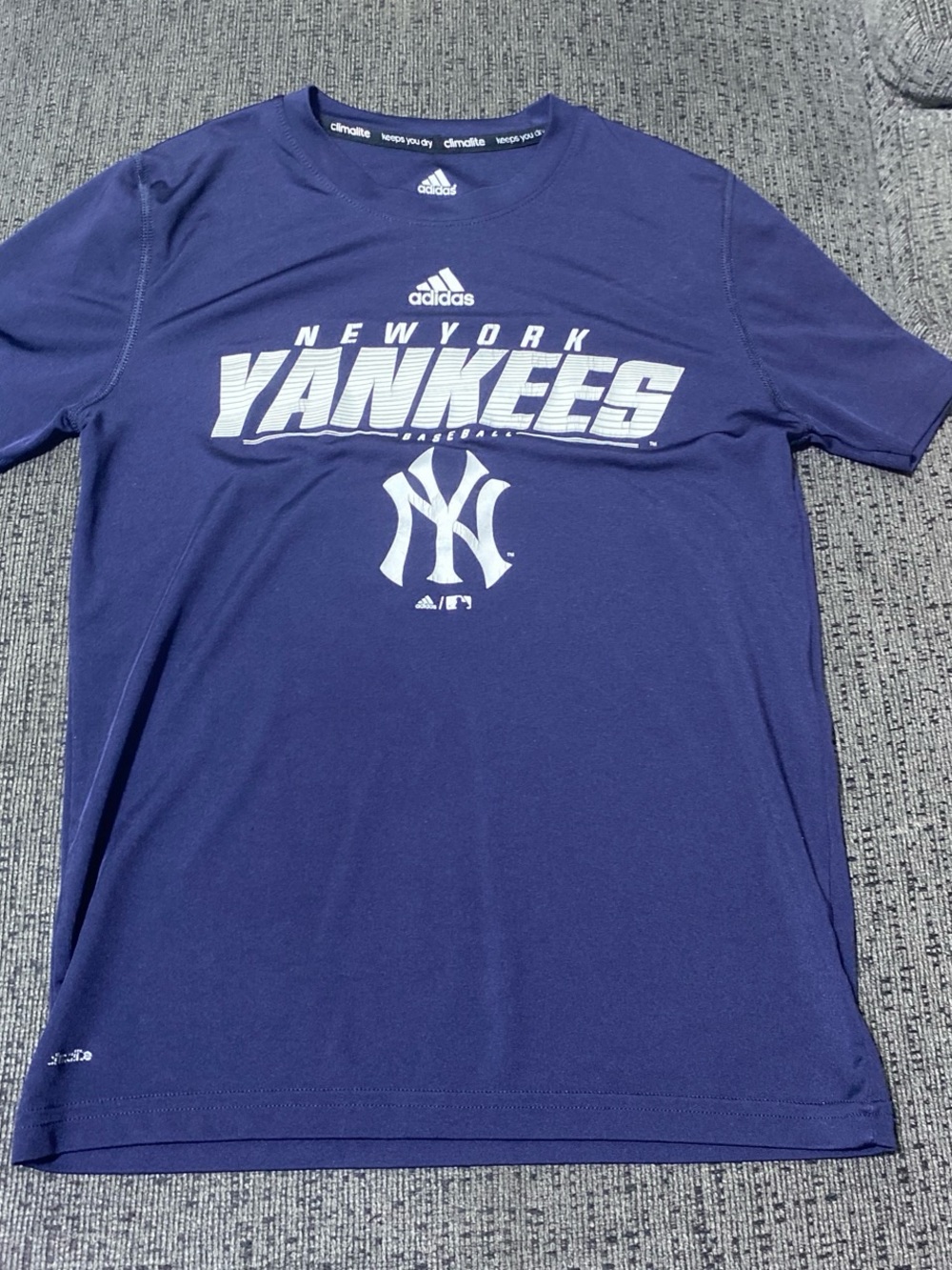 Adidas New York Yankees boys Navy Graphic Tee
